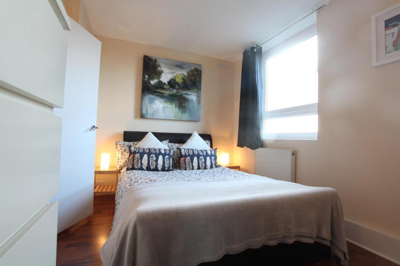 Chelsea Off Kings Road One Bedroom Apartment With Balcony 런던 외부 사진