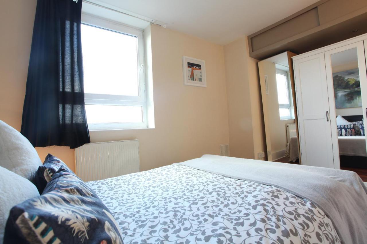 Chelsea Off Kings Road One Bedroom Apartment With Balcony 런던 외부 사진